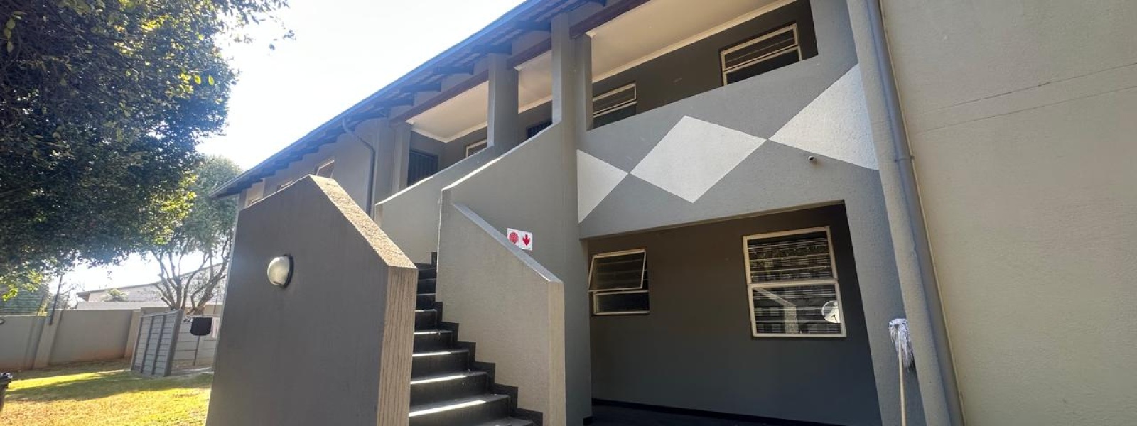 Village Green Denton Street, Ridgeway, Gauteng, 2 Bedrooms Bedrooms, 0 ,1 BathroomBathrooms,Apartment,For Sale,Village Green Denton Street,0,1671