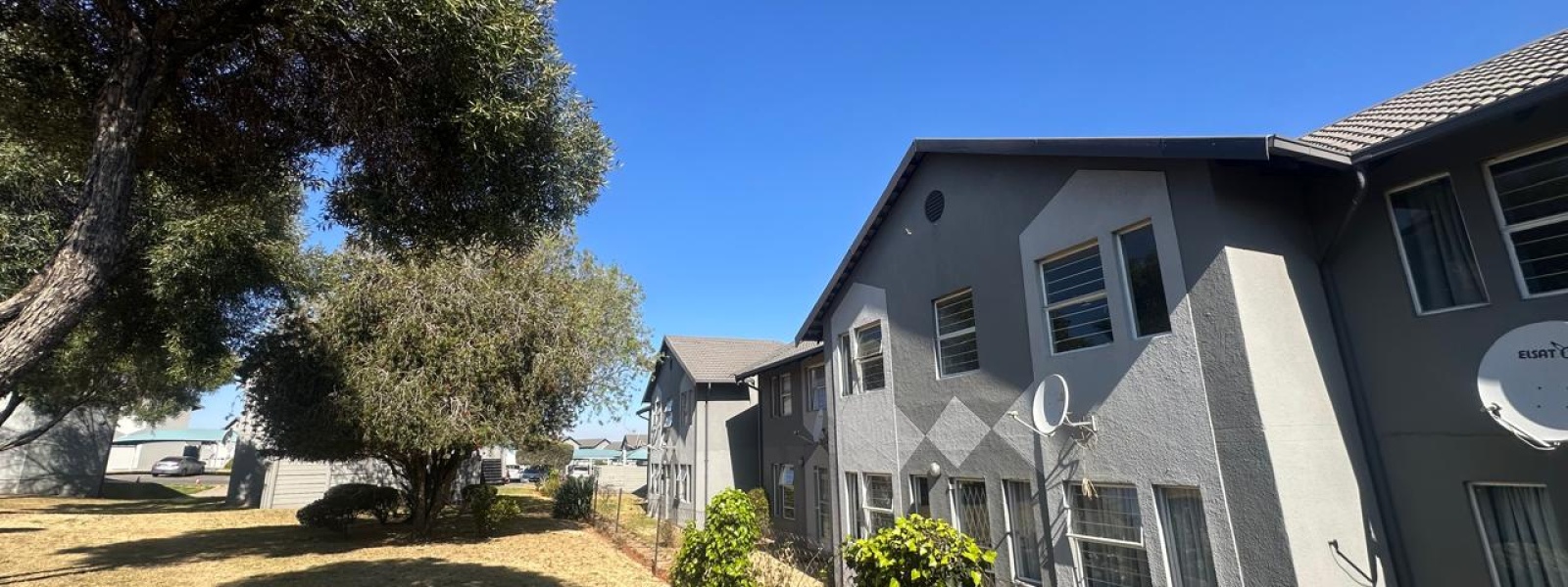 Village Green Denton Street, Ridgeway, Gauteng, 2 Bedrooms Bedrooms, 0 ,1 BathroomBathrooms,Apartment,For Sale,Village Green Denton Street,0,1671