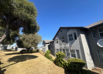 Village Green Denton Street, Ridgeway, Gauteng, 2 Bedrooms Bedrooms, 0 ,1 BathroomBathrooms,Apartment,For Sale,Village Green Denton Street,0,1671