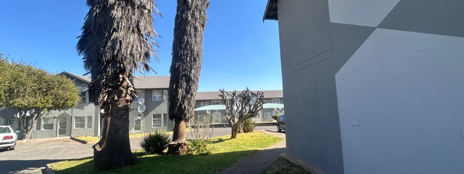 Village Green Denton Street, Ridgeway, Gauteng, 2 Bedrooms Bedrooms, 0 ,1 BathroomBathrooms,Apartment,For Sale,Village Green Denton Street,0,1671