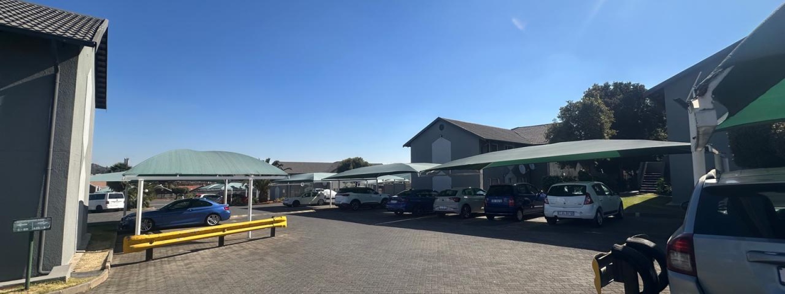 Village Green Denton Street, Ridgeway, Gauteng, 2 Bedrooms Bedrooms, 0 ,1 BathroomBathrooms,Apartment,For Sale,Village Green Denton Street,0,1671