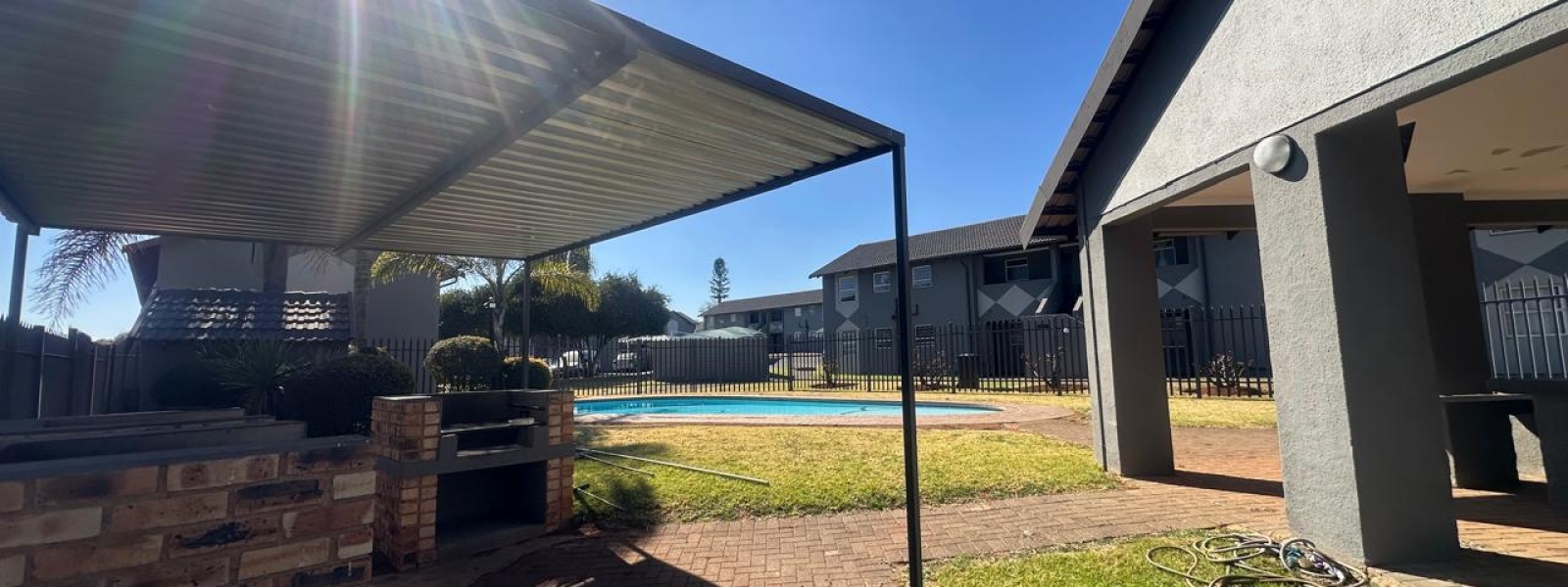 Village Green Denton Street, Ridgeway, Gauteng, 2 Bedrooms Bedrooms, 0 ,1 BathroomBathrooms,Apartment,For Sale,Village Green Denton Street,0,1671
