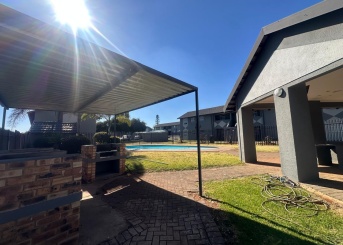 Village Green Denton Street, Ridgeway, Gauteng, 2 Bedrooms Bedrooms, 0 ,1 BathroomBathrooms,Apartment,For Sale,Village Green Denton Street,0,1671
