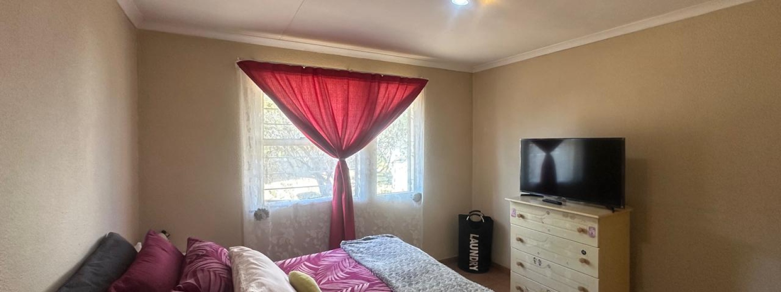 Village Green Denton Street, Ridgeway, Gauteng, 2 Bedrooms Bedrooms, 0 ,1 BathroomBathrooms,Apartment,For Sale,Village Green Denton Street,0,1671
