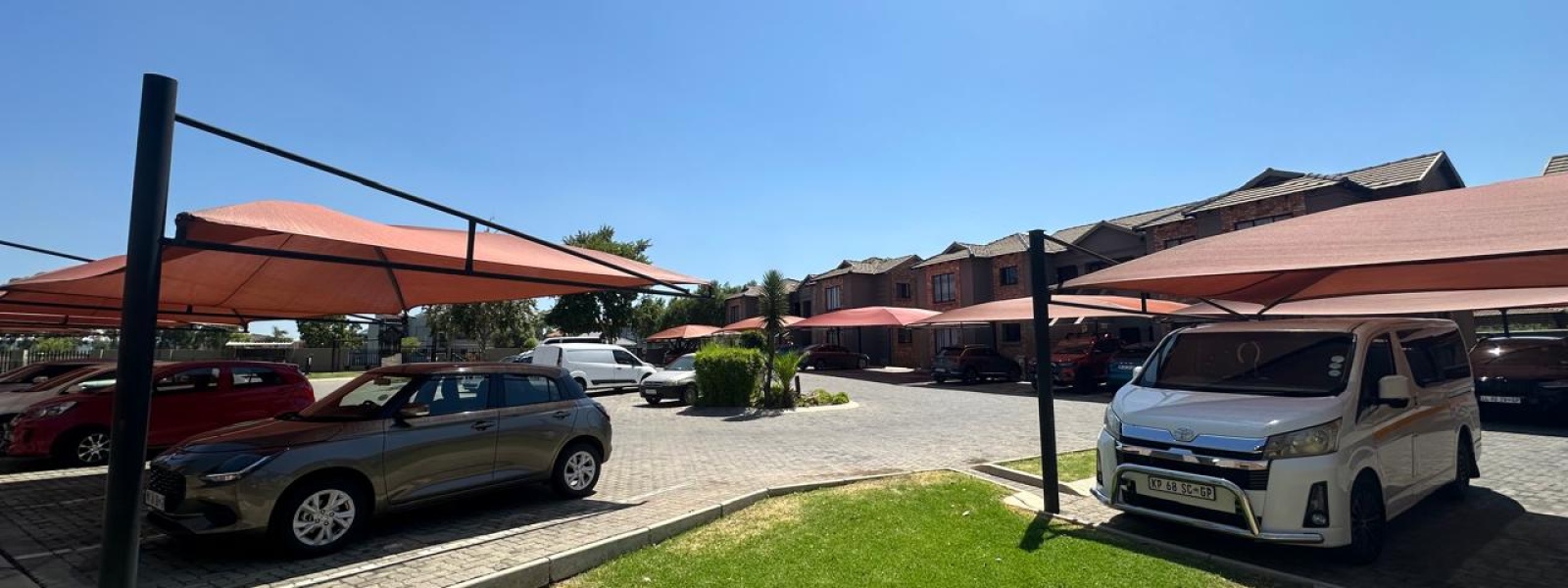 Majuba Mews, Helderwyk Estate, Gauteng, 2 Bedrooms Bedrooms, 0 ,1 BathroomBathrooms,Apartment,For Sale,Majuba Mews ,0,1672