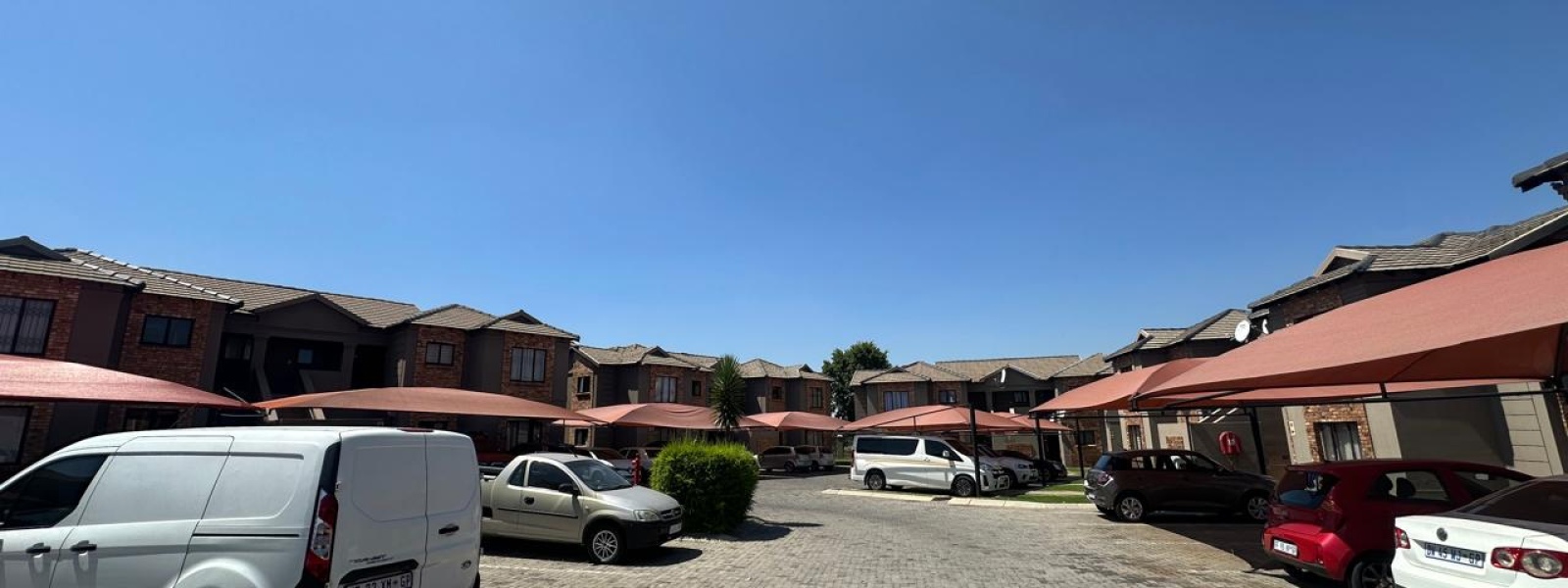 Majuba Mews, Helderwyk Estate, Gauteng, 2 Bedrooms Bedrooms, 0 ,1 BathroomBathrooms,Apartment,For Sale,Majuba Mews ,0,1672
