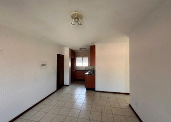 Majuba Mews, Helderwyk Estate, Gauteng, 2 Bedrooms Bedrooms, 0 ,1 BathroomBathrooms,Apartment,For Sale,Majuba Mews ,0,1672