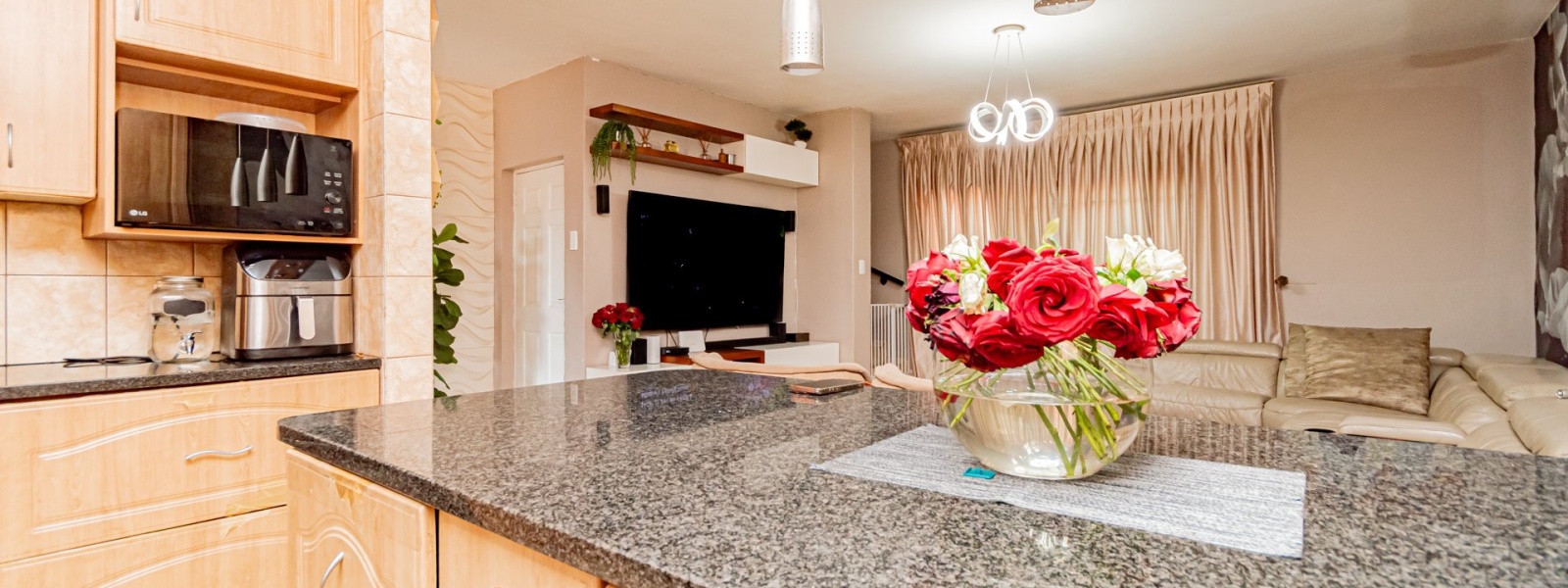 Kosmos Bonza Bay Street, Elandshaven, Gauteng, 3 Bedrooms Bedrooms, 0 ,2.5 BathroomsBathrooms,Apartment,For Sale,Kosmos Bonza Bay Street ,0,1673