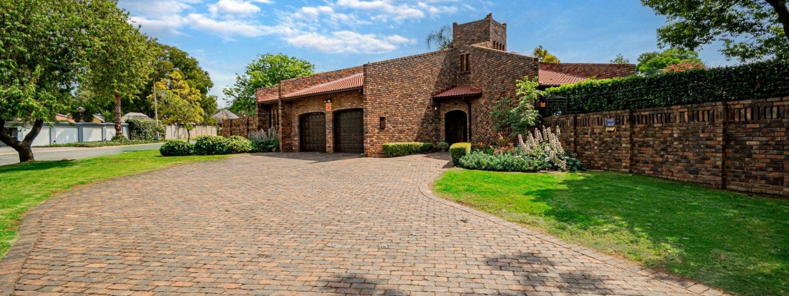 Kristal Crescent, Randhart, Gauteng, 4 Bedrooms Bedrooms, 0 ,2 BathroomsBathrooms,House,For Sale,Kristal Crescent ,0,1676