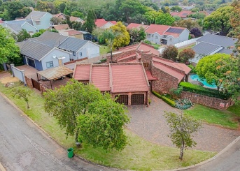 Kristal Crescent, Randhart, Gauteng, 4 Bedrooms Bedrooms, 0 ,2 BathroomsBathrooms,House,For Sale,Kristal Crescent ,0,1676 Kristal Crescent, Randhart, Gauteng, 4 Bedrooms Bedrooms, 0 ,2 BathroomsBathrooms,House,For Sale,Kristal Crescent ,0,1676