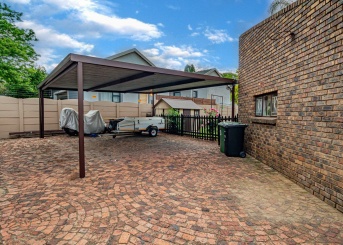 Kristal Crescent, Randhart, Gauteng, 4 Bedrooms Bedrooms, 0 ,2 BathroomsBathrooms,House,For Sale,Kristal Crescent ,0,1676 Kristal Crescent, Randhart, Gauteng, 4 Bedrooms Bedrooms, 0 ,2 BathroomsBathrooms,House,For Sale,Kristal Crescent ,0,1676