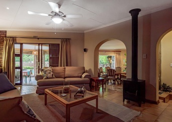 Kristal Crescent, Randhart, Gauteng, 4 Bedrooms Bedrooms, 0 ,2 BathroomsBathrooms,House,For Sale,Kristal Crescent ,0,1676 Kristal Crescent, Randhart, Gauteng, 4 Bedrooms Bedrooms, 0 ,2 BathroomsBathrooms,House,For Sale,Kristal Crescent ,0,1676