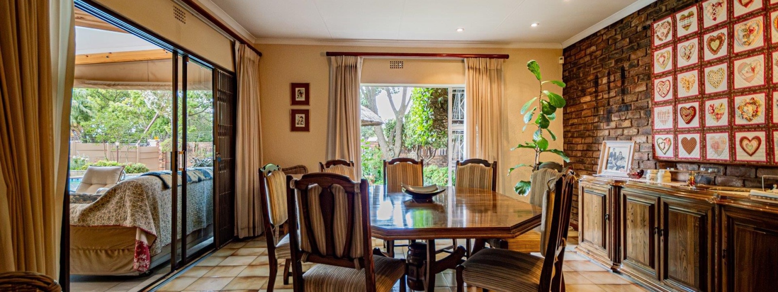 Kristal Crescent, Randhart, Gauteng, 4 Bedrooms Bedrooms, 0 ,2 BathroomsBathrooms,House,For Sale,Kristal Crescent ,0,1676