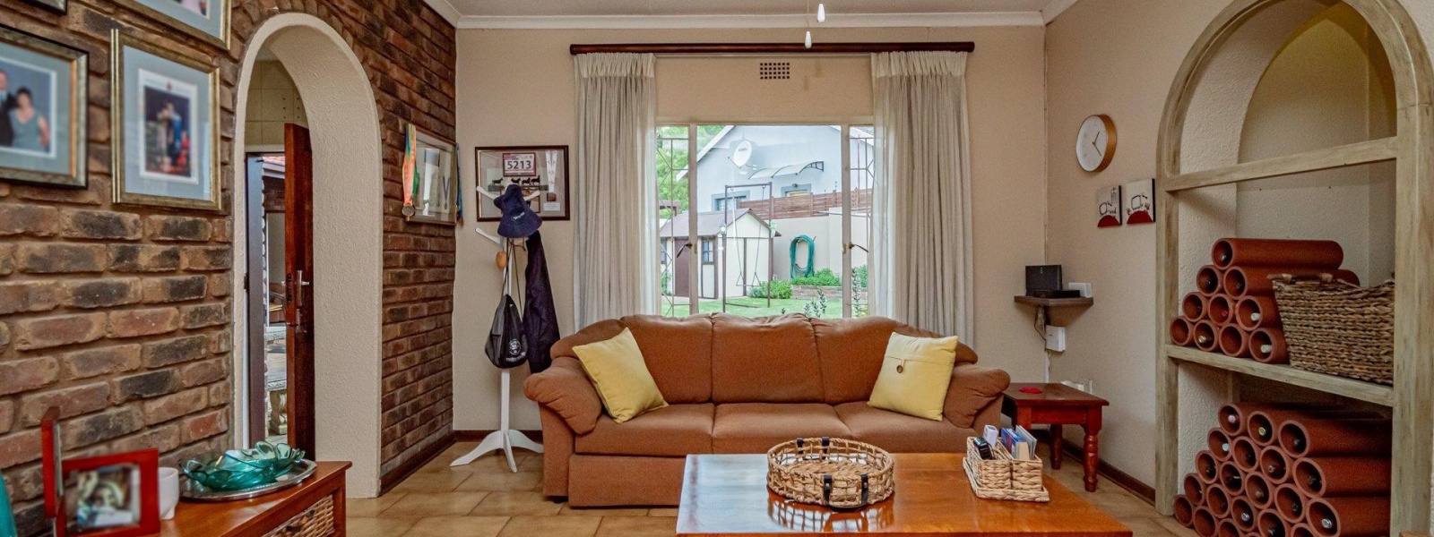 Kristal Crescent, Randhart, Gauteng, 4 Bedrooms Bedrooms, 0 ,2 BathroomsBathrooms,House,For Sale,Kristal Crescent ,0,1676