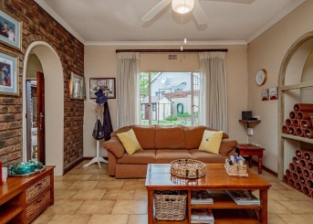 Kristal Crescent, Randhart, Gauteng, 4 Bedrooms Bedrooms, 0 ,2 BathroomsBathrooms,House,For Sale,Kristal Crescent ,0,1676 Kristal Crescent, Randhart, Gauteng, 4 Bedrooms Bedrooms, 0 ,2 BathroomsBathrooms,House,For Sale,Kristal Crescent ,0,1676