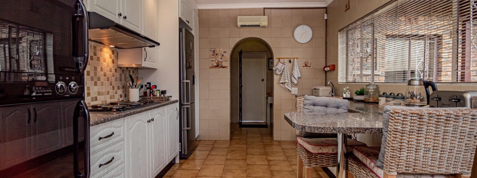 Kristal Crescent, Randhart, Gauteng, 4 Bedrooms Bedrooms, 0 ,2 BathroomsBathrooms,House,For Sale,Kristal Crescent ,0,1676