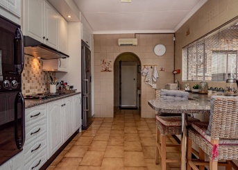 Kristal Crescent, Randhart, Gauteng, 4 Bedrooms Bedrooms, 0 ,2 BathroomsBathrooms,House,For Sale,Kristal Crescent ,0,1676 Kristal Crescent, Randhart, Gauteng, 4 Bedrooms Bedrooms, 0 ,2 BathroomsBathrooms,House,For Sale,Kristal Crescent ,0,1676