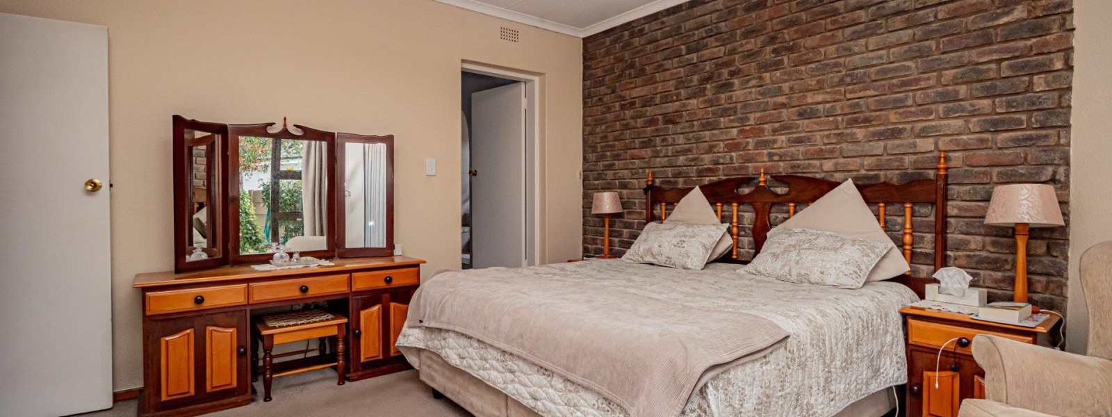 Kristal Crescent, Randhart, Gauteng, 4 Bedrooms Bedrooms, 0 ,2 BathroomsBathrooms,House,For Sale,Kristal Crescent ,0,1676
