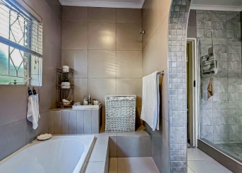 Kristal Crescent, Randhart, Gauteng, 4 Bedrooms Bedrooms, 0 ,2 BathroomsBathrooms,House,For Sale,Kristal Crescent ,0,1676 Kristal Crescent, Randhart, Gauteng, 4 Bedrooms Bedrooms, 0 ,2 BathroomsBathrooms,House,For Sale,Kristal Crescent ,0,1676
