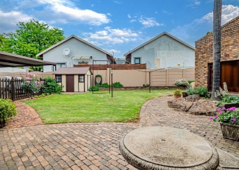 Kristal Crescent, Randhart, Gauteng, 4 Bedrooms Bedrooms, 0 ,2 BathroomsBathrooms,House,For Sale,Kristal Crescent ,0,1676 Kristal Crescent, Randhart, Gauteng, 4 Bedrooms Bedrooms, 0 ,2 BathroomsBathrooms,House,For Sale,Kristal Crescent ,0,1676