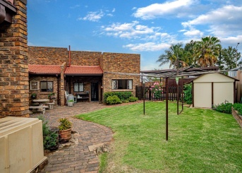 Kristal Crescent, Randhart, Gauteng, 4 Bedrooms Bedrooms, 0 ,2 BathroomsBathrooms,House,For Sale,Kristal Crescent ,0,1676 Kristal Crescent, Randhart, Gauteng, 4 Bedrooms Bedrooms, 0 ,2 BathroomsBathrooms,House,For Sale,Kristal Crescent ,0,1676