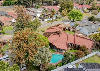 Kristal Crescent, Randhart, Gauteng, 4 Bedrooms Bedrooms, 0 ,2 BathroomsBathrooms,House,For Sale,Kristal Crescent ,0,1676 Kristal Crescent, Randhart, Gauteng, 4 Bedrooms Bedrooms, 0 ,2 BathroomsBathrooms,House,For Sale,Kristal Crescent ,0,1676