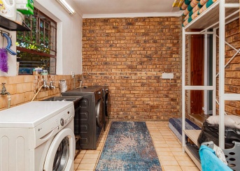 Rodene Avenue, Glenvista, Gauteng, 4 Bedrooms Bedrooms, 0 ,2.5 BathroomsBathrooms,House,For Sale,Rodene Avenue ,0,1677