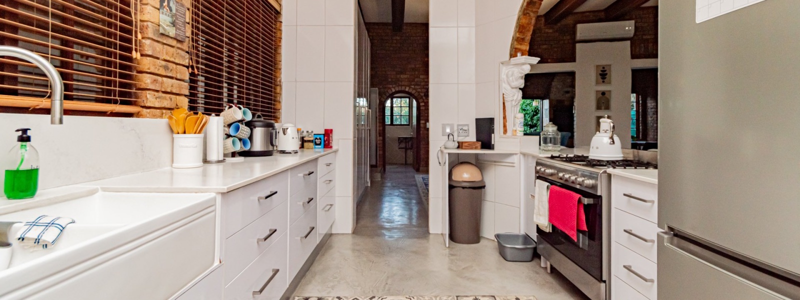 Rodene Avenue, Glenvista, Gauteng, 4 Bedrooms Bedrooms, 0 ,2.5 BathroomsBathrooms,House,For Sale,Rodene Avenue ,0,1677