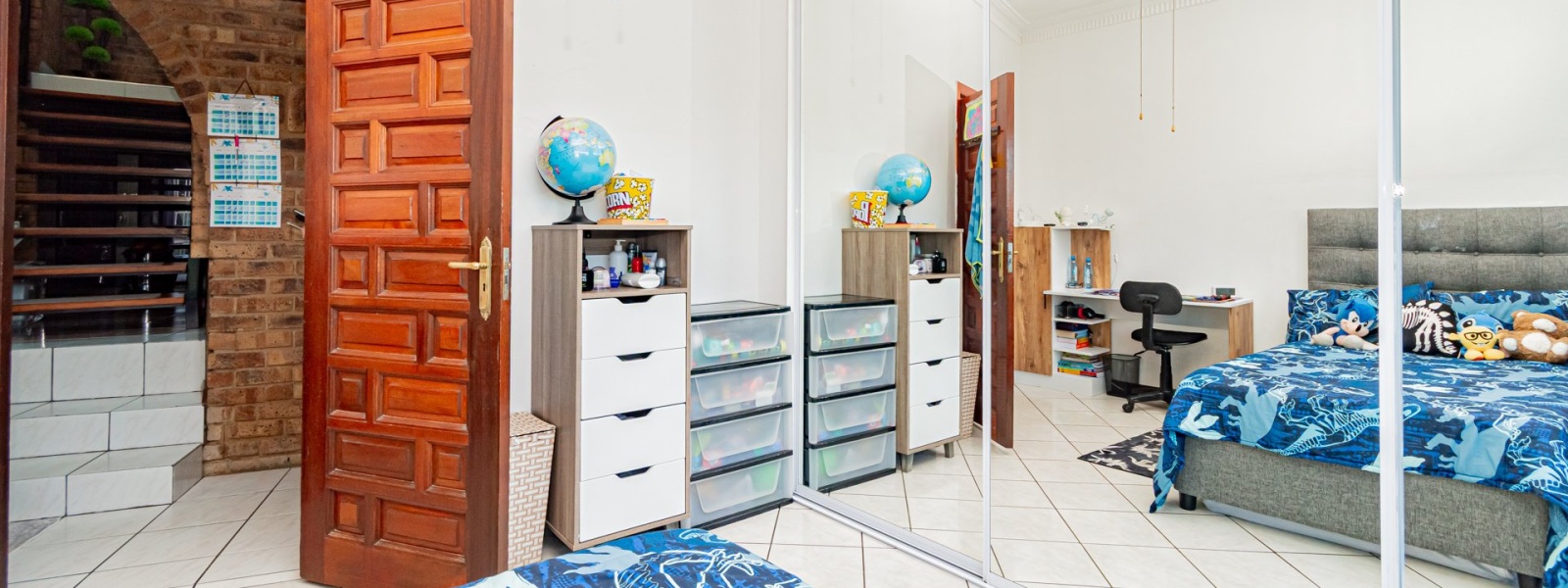 Rodene Avenue, Glenvista, Gauteng, 4 Bedrooms Bedrooms, 0 ,2.5 BathroomsBathrooms,House,For Sale,Rodene Avenue ,0,1677