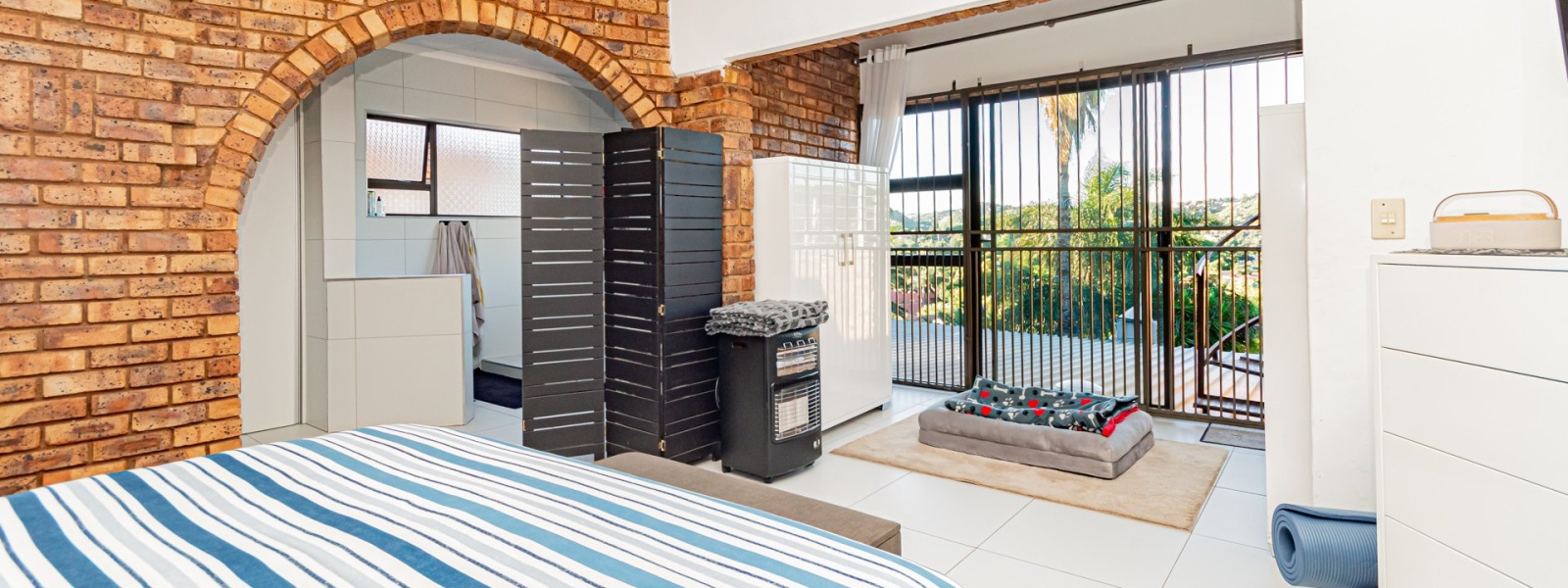 Rodene Avenue, Glenvista, Gauteng, 4 Bedrooms Bedrooms, 0 ,2.5 BathroomsBathrooms,House,For Sale,Rodene Avenue ,0,1677