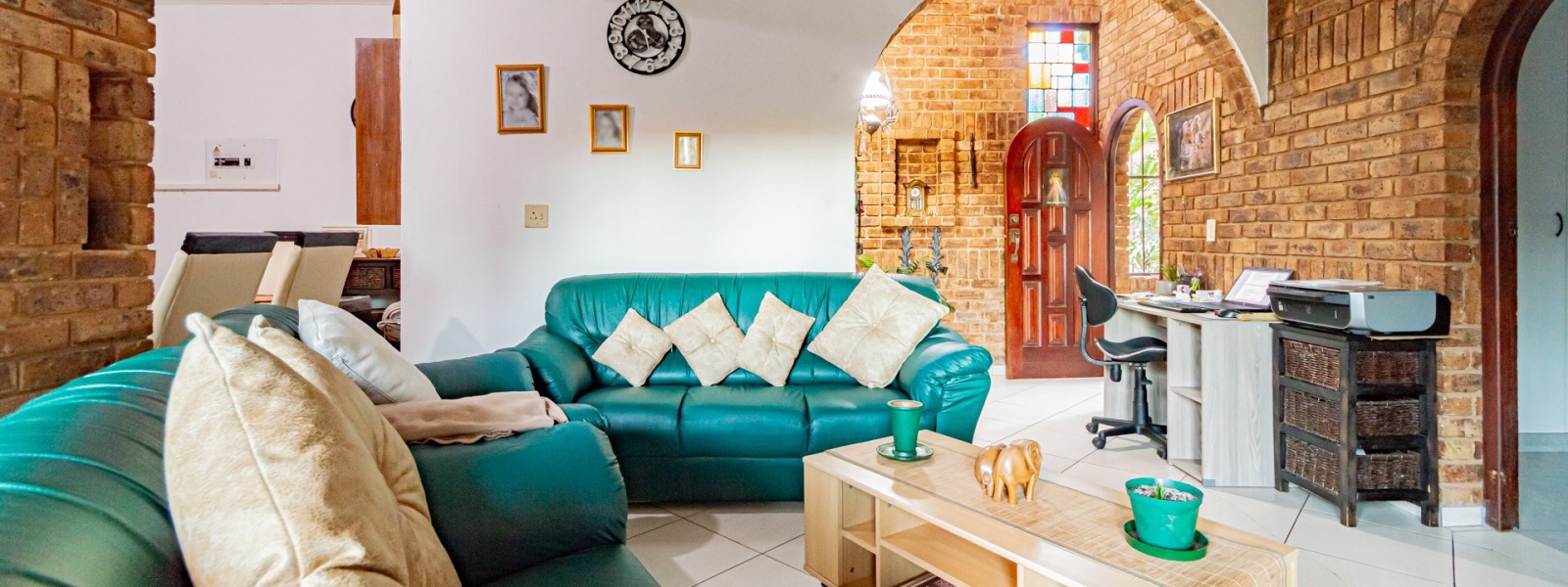 Rodene Avenue, Glenvista, Gauteng, 4 Bedrooms Bedrooms, 0 ,2.5 BathroomsBathrooms,House,For Sale,Rodene Avenue ,0,1677