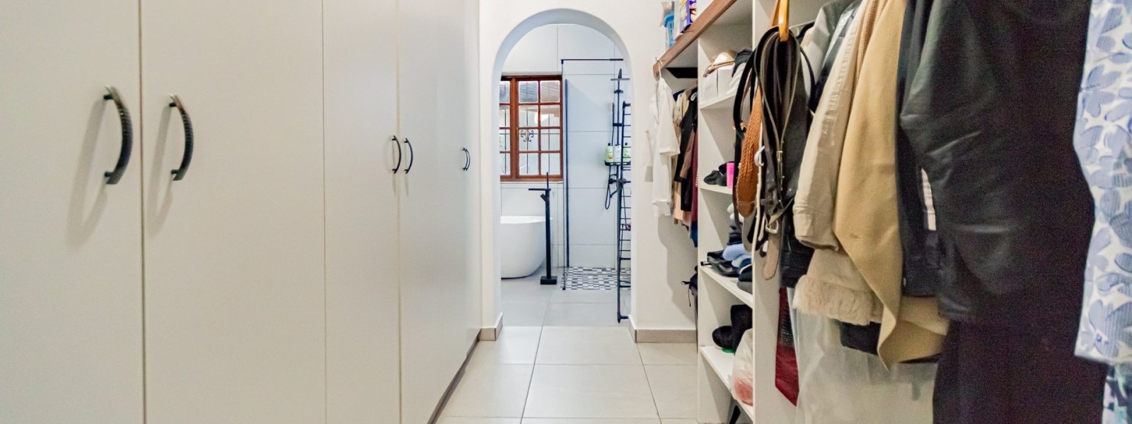 Rodene Avenue, Glenvista, Gauteng, 4 Bedrooms Bedrooms, 0 ,2.5 BathroomsBathrooms,House,For Sale,Rodene Avenue ,0,1677
