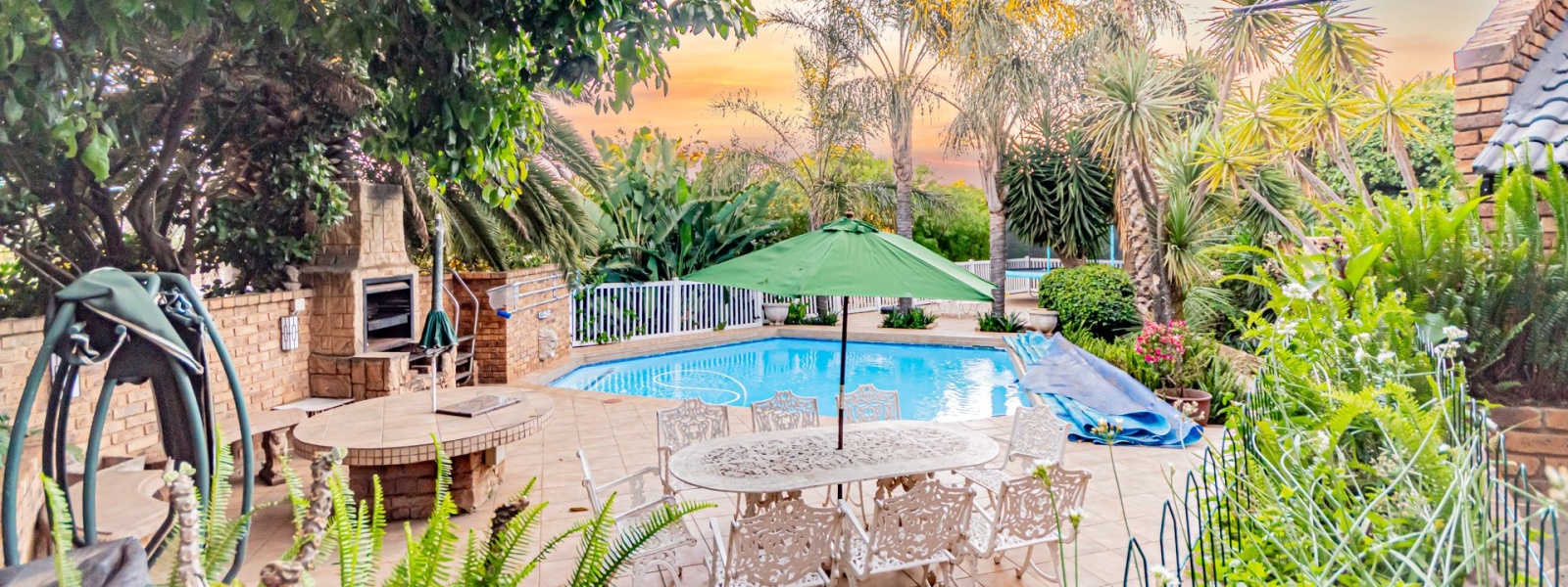 Rodene Avenue, Glenvista, Gauteng, 4 Bedrooms Bedrooms, 0 ,2.5 BathroomsBathrooms,House,For Sale,Rodene Avenue ,0,1677