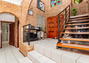 Rodene Avenue, Glenvista, Gauteng, 4 Bedrooms Bedrooms, 0 ,2.5 BathroomsBathrooms,House,For Sale,Rodene Avenue ,0,1677